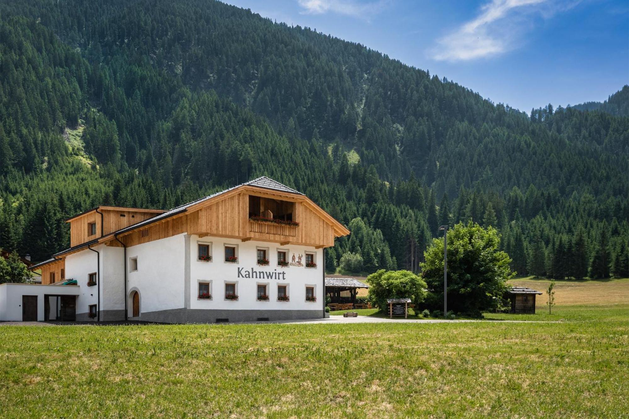 Kahnwirt Apartment Santa Maddalena in Casies Екстериор снимка