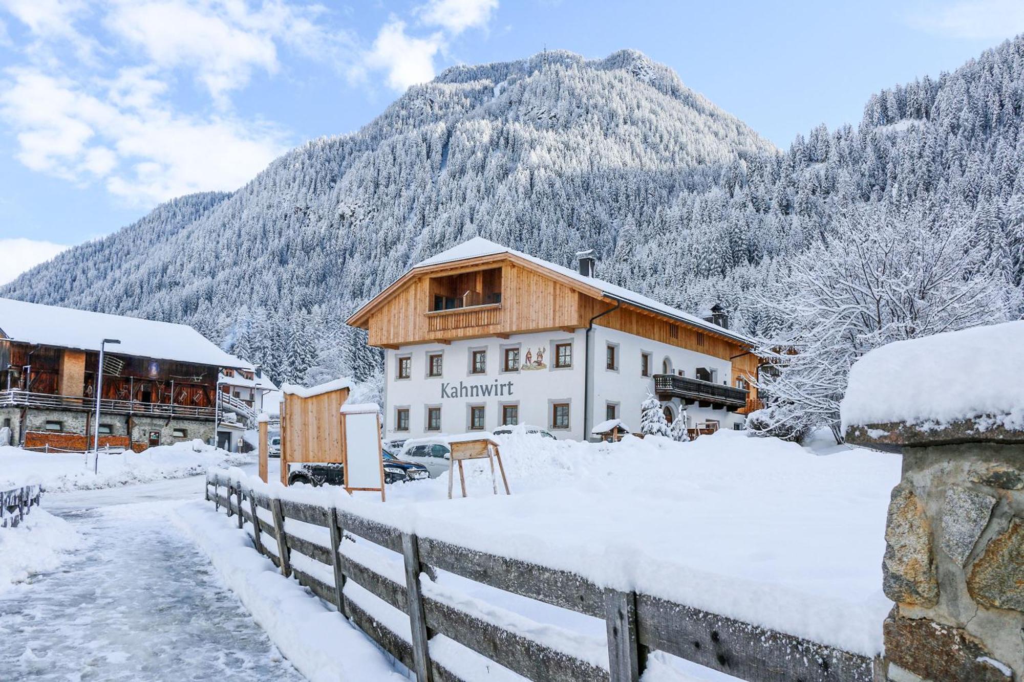 Kahnwirt Apartment Santa Maddalena in Casies Екстериор снимка