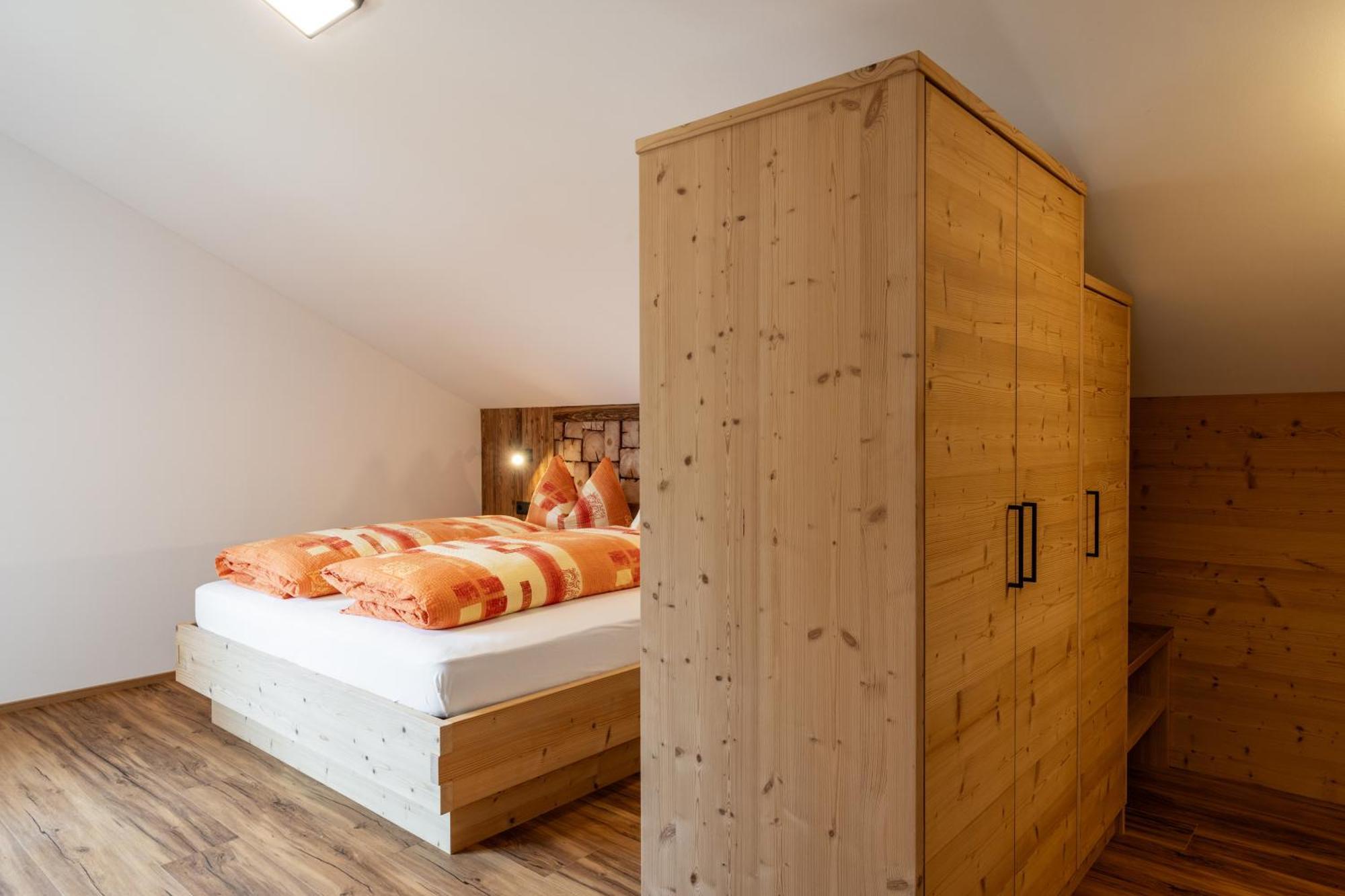 Kahnwirt Apartment Santa Maddalena in Casies Екстериор снимка